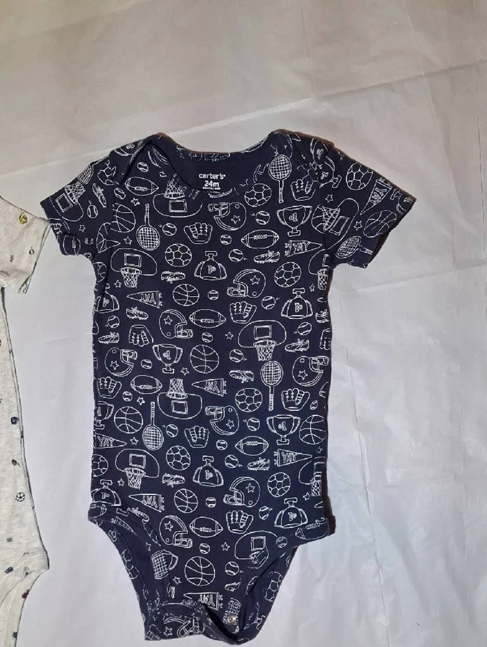 🏀 Carter's Baby Boys Allover Sports Print Bodysuits 24M (Set Of 2) 🏈